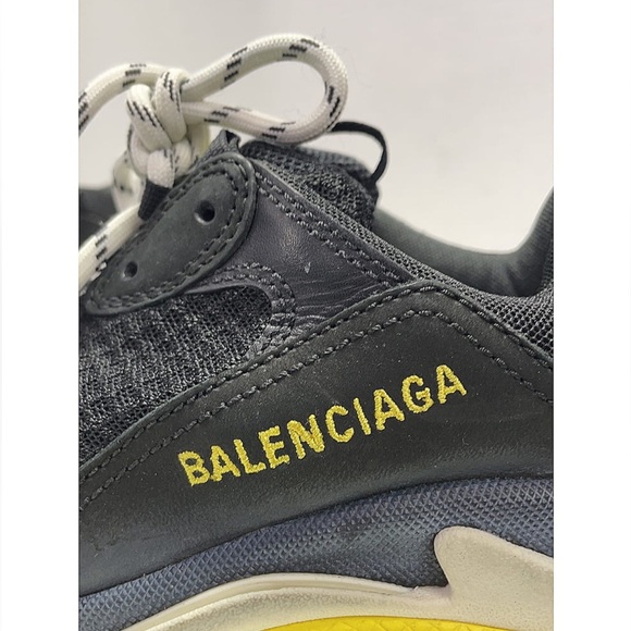 Balenciaga Triple S Women’s Sneakers - Picture 4 of 7